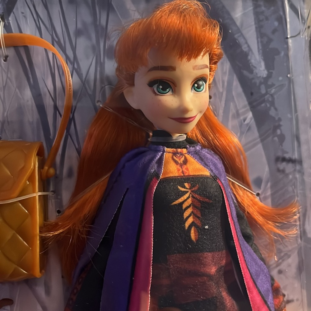 Disney Frozen II Anna & Olaf Doll Set - Red and Black - Picture 2 of 7